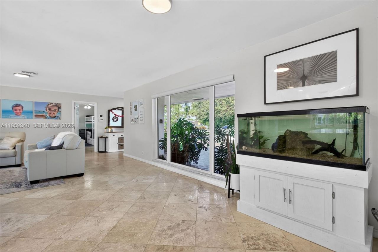 2910 NE 52nd St , Fort Lauderdale, FL 33308 Photo