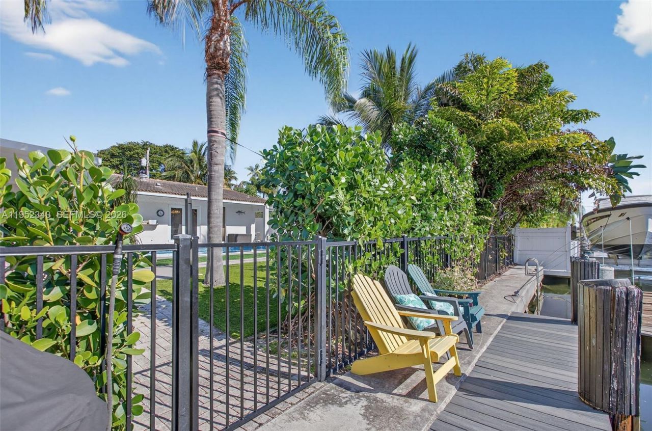 2910 NE 52nd St , Fort Lauderdale, FL 33308 Photo