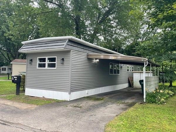 23 Patio Drive, Rochester, NY 14625