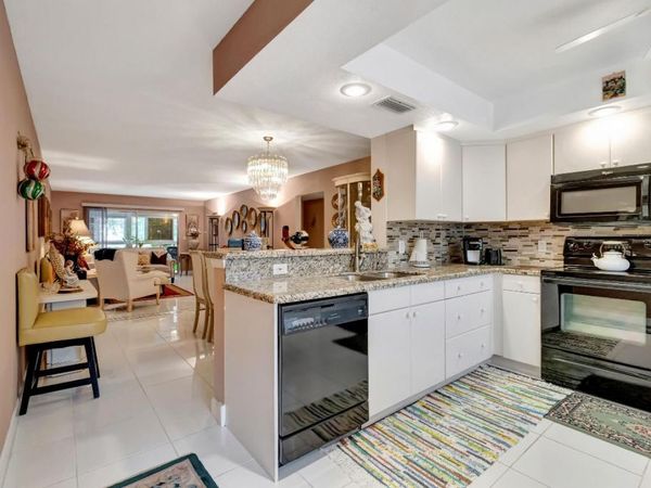 2403 Antigua Circle, Unit D2, Coconut Creek, FL 33066