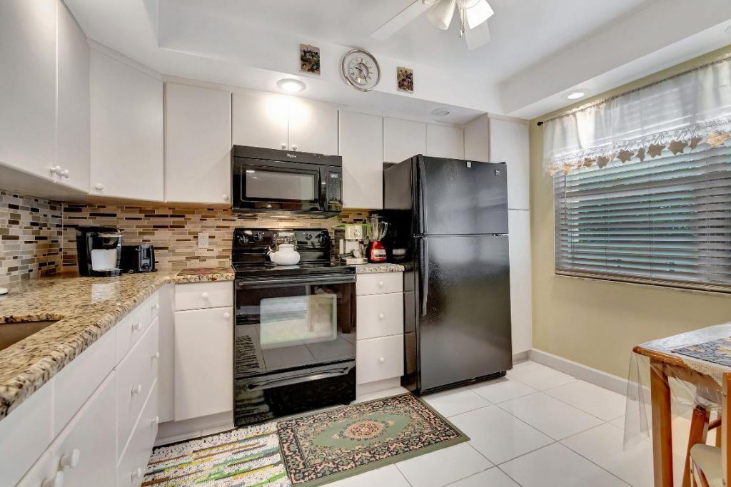 2403 Antigua Circle, Unit D2, Coconut Creek, FL 33066 Photo