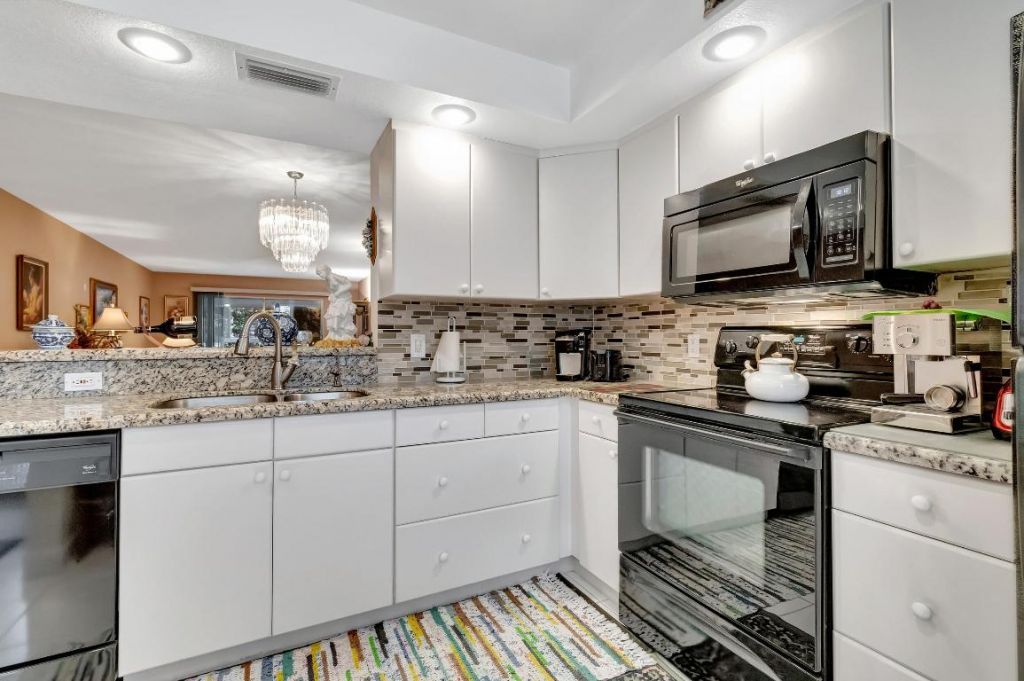 2403 Antigua Circle, Unit D2, Coconut Creek, FL 33066 Photo