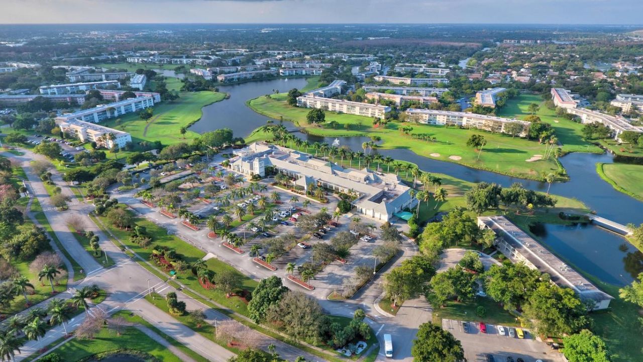 2403 Antigua Circle, Unit D2, Coconut Creek, FL 33066 Photo