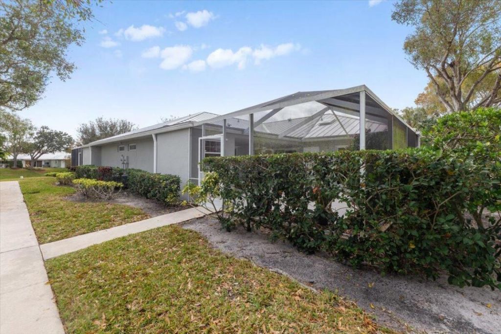 1819 SW Waterfall Boulevard, Palm City, FL 34990 Photo