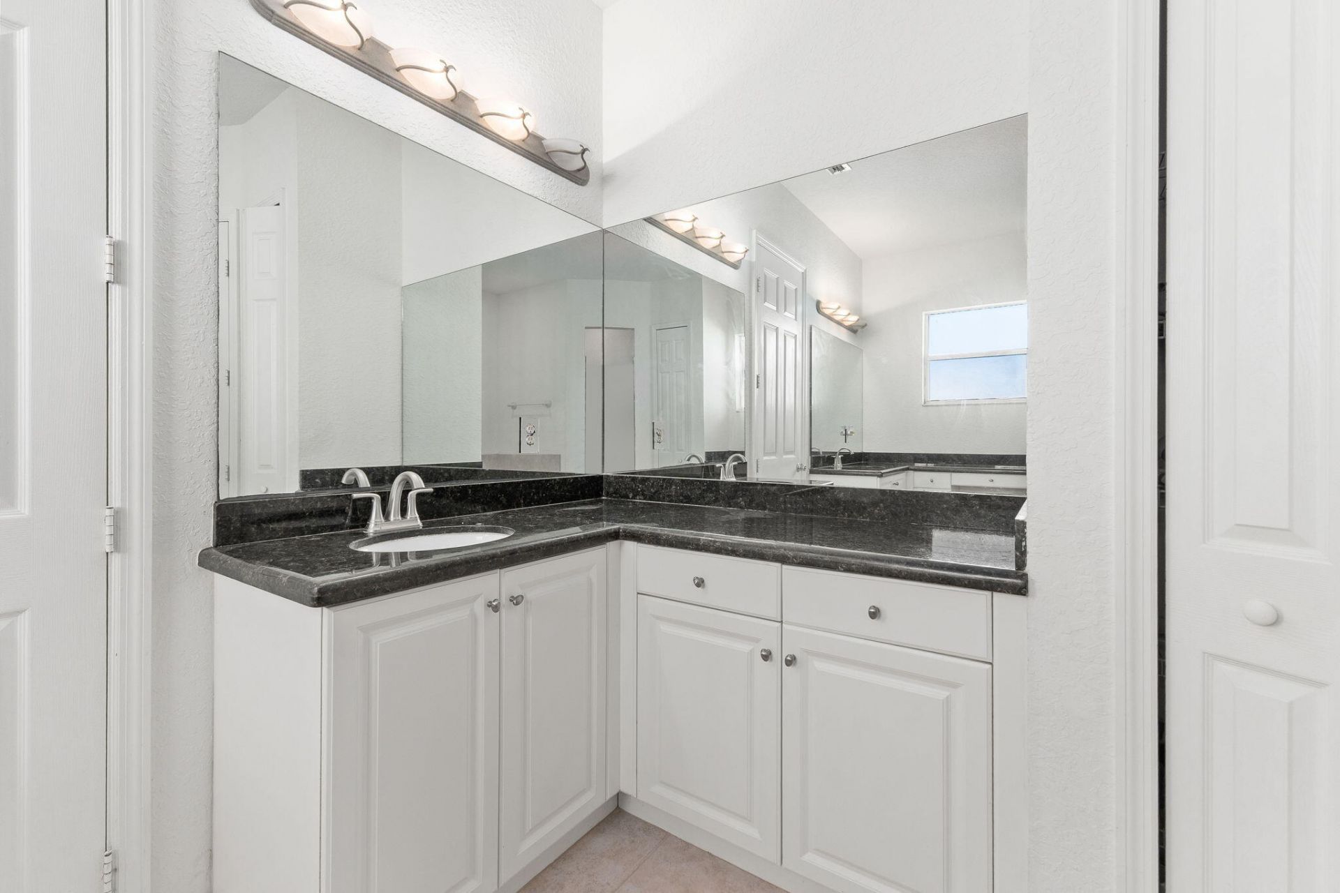 2019 SE Mantua Street, Port Saint Lucie, FL 34952 Photo