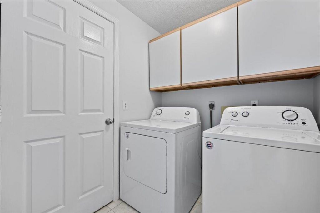 230 SW Ridgecrest Drive, Port Saint Lucie, FL 34953 Photo