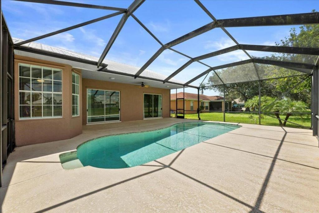 230 SW Ridgecrest Drive, Port Saint Lucie, FL 34953 Photo