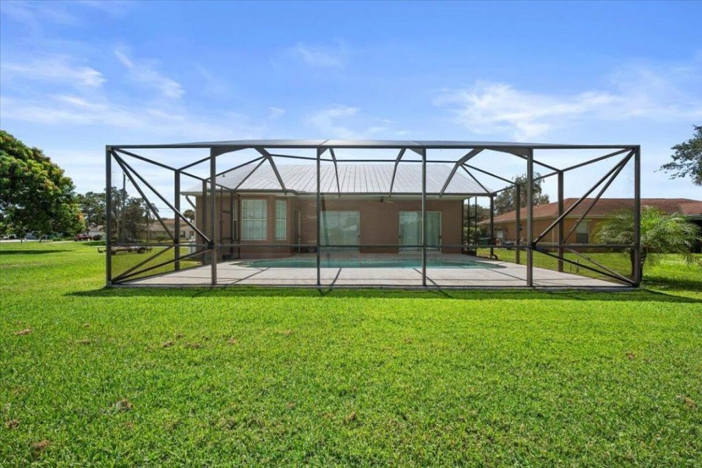 230 SW Ridgecrest Drive, Port Saint Lucie, FL 34953 Photo