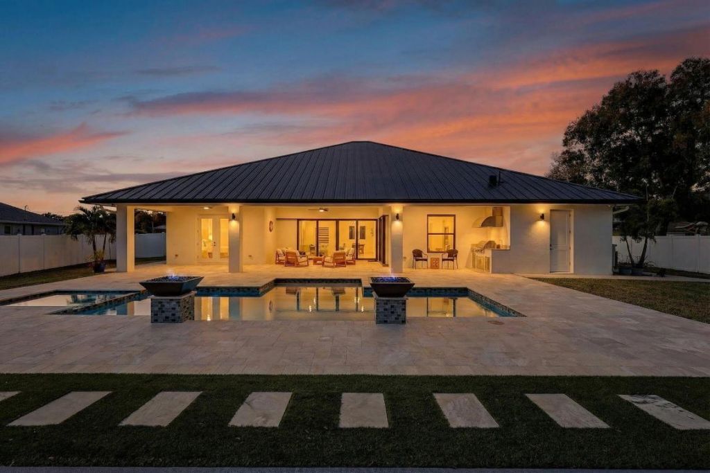 4129 SW Saybrook Street, Port Saint Lucie, FL 34953 Photo