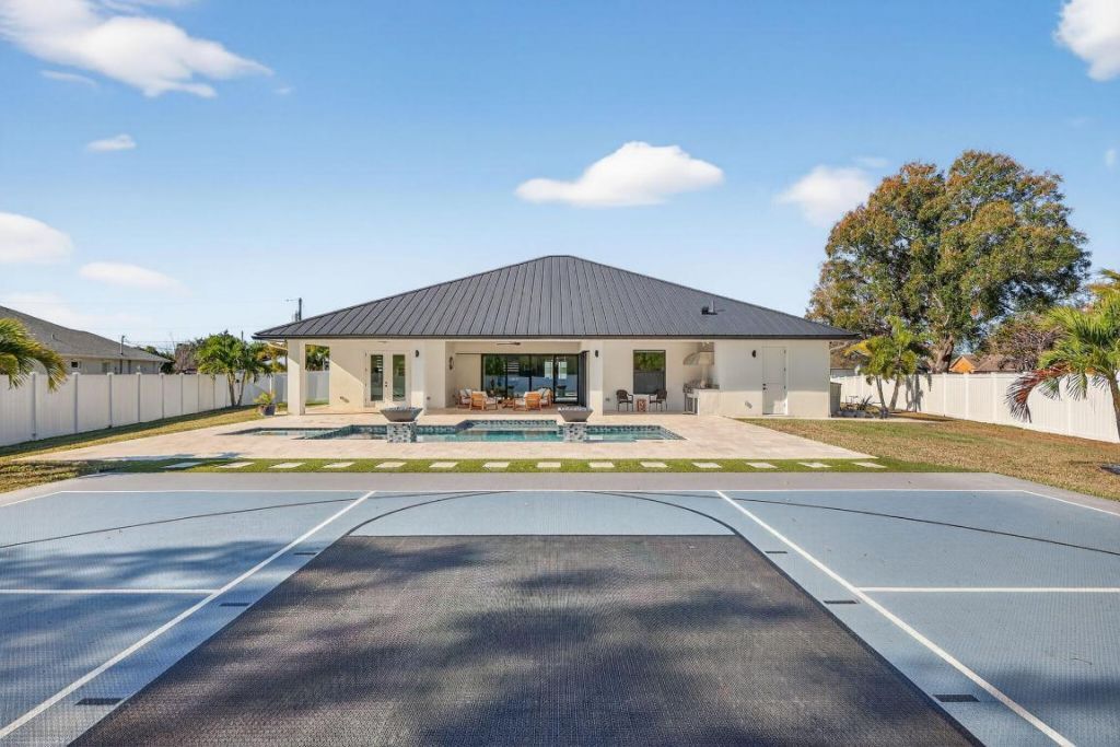 4129 SW Saybrook Street, Port Saint Lucie, FL 34953 Photo