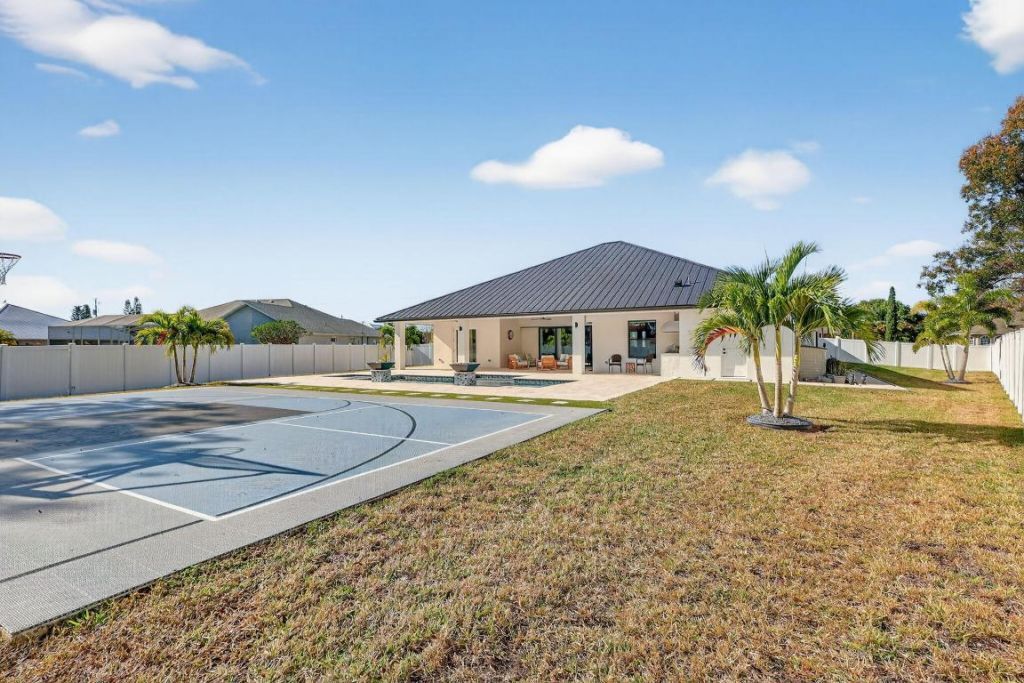 4129 SW Saybrook Street, Port Saint Lucie, FL 34953 Photo