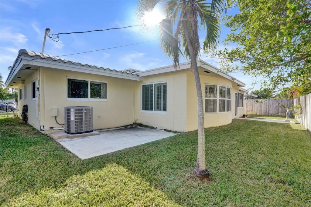 2241 NE 61st Court, Fort Lauderdale, FL 33308 Photo
