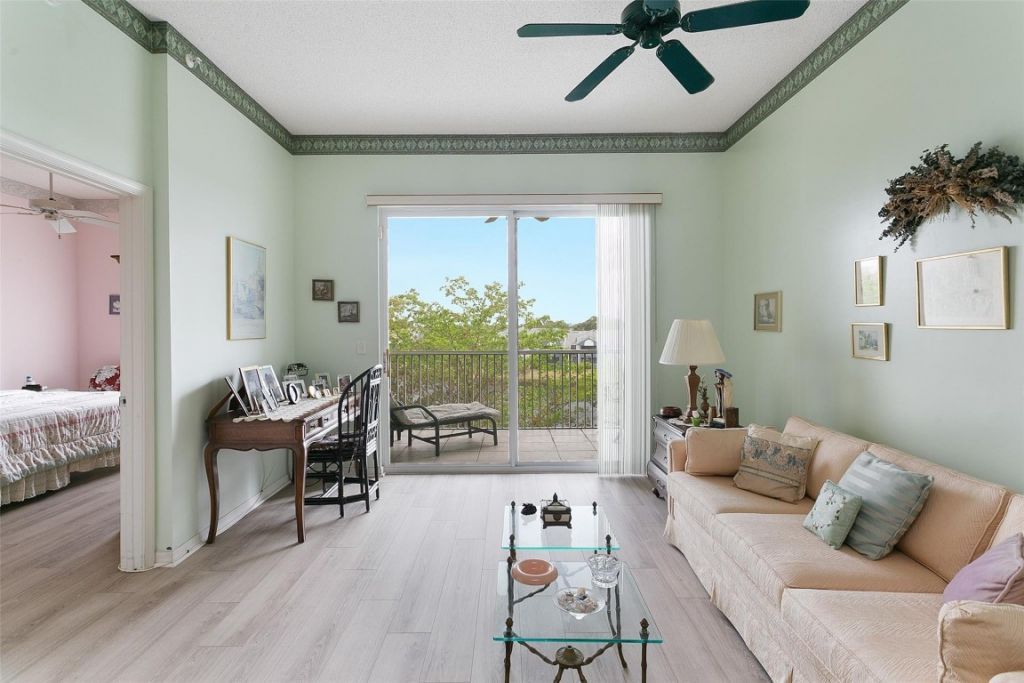 9551 Weldon Circle, Unit 404, Fort Lauderdale, FL 33321 Photo