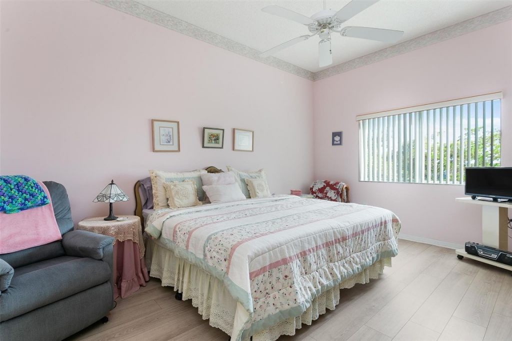 9551 Weldon Circle, Unit 404, Fort Lauderdale, FL 33321 Photo