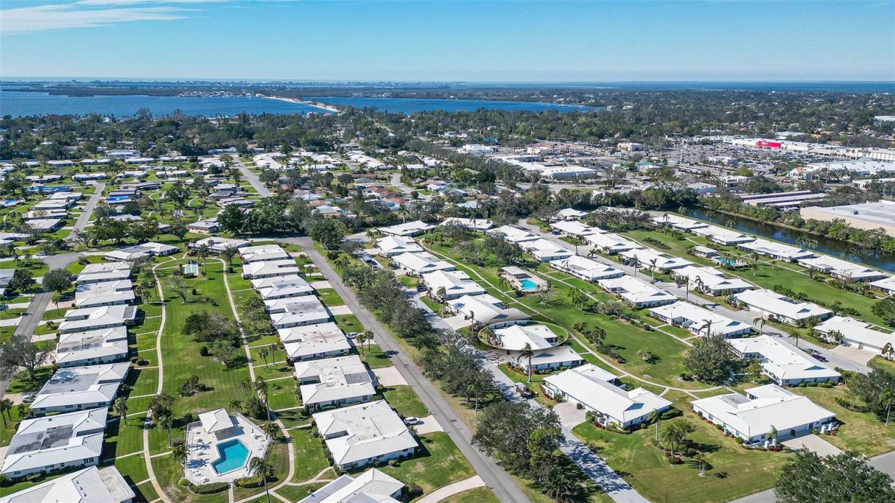 6810 9th Avenue W, Bradenton, FL 34209 Photo