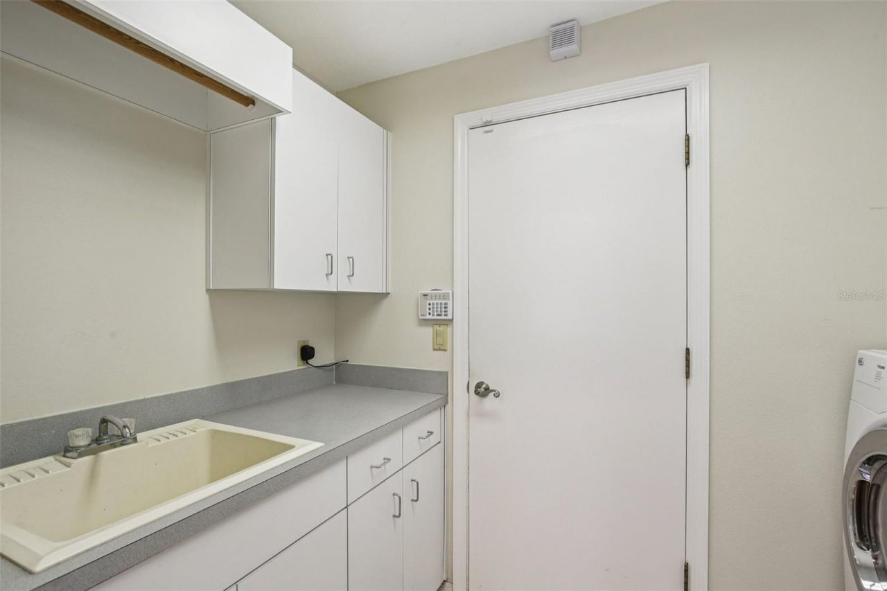 3158 Shoreline Drive, Clearwater, FL 33760 Photo