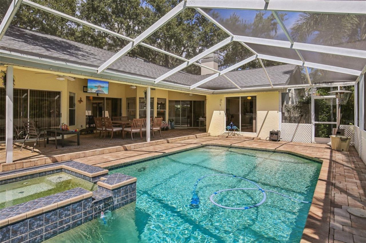 3158 Shoreline Drive, Clearwater, FL 33760 Photo