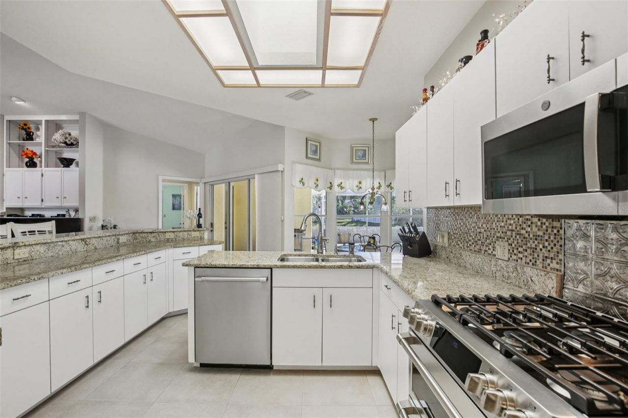 3158 Shoreline Drive, Clearwater, FL 33760 Photo