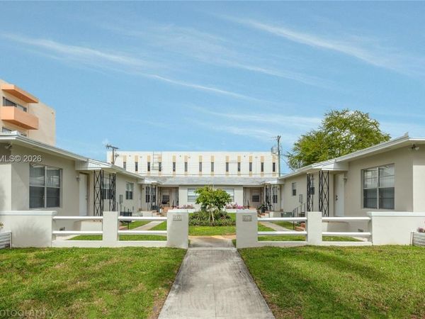 221 Antiquera Ave , Unit 3, Coral Gables, FL 33134