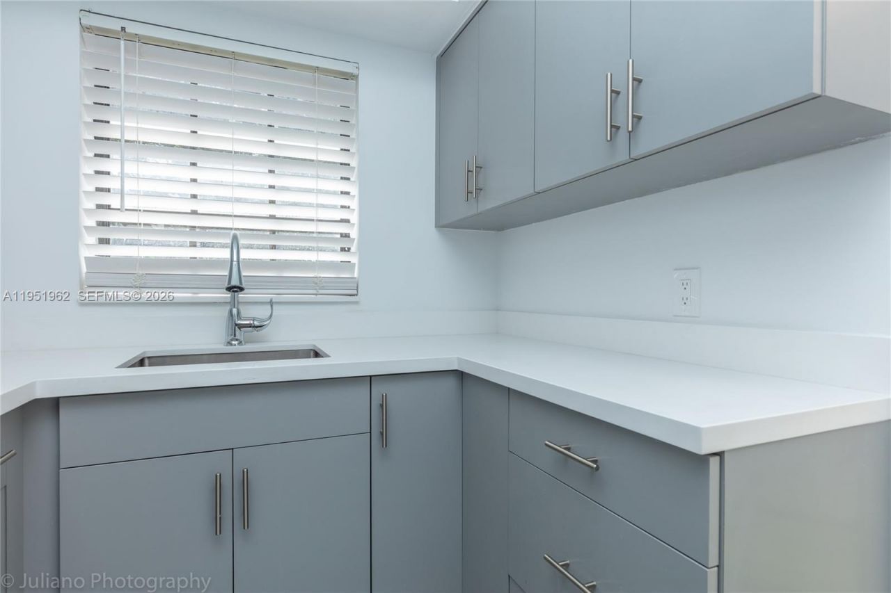 221 Antiquera Ave , Unit 3, Coral Gables, FL 33134 Photo