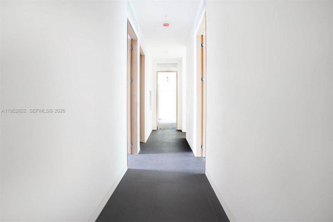 1103 SW 22nd Ter, Miami, FL 33129 Photo