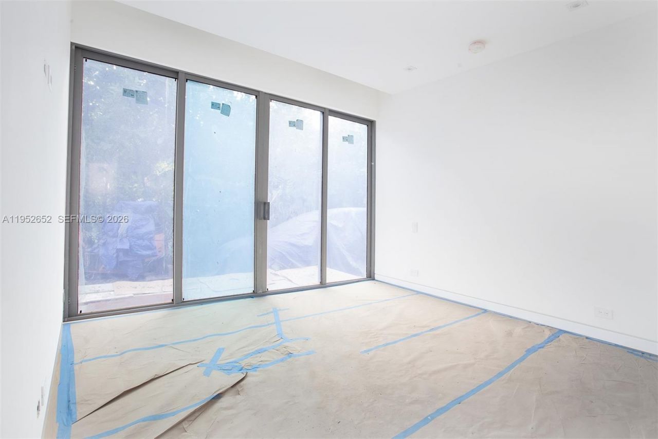 1103 SW 22nd Ter, Miami, FL 33129 Photo