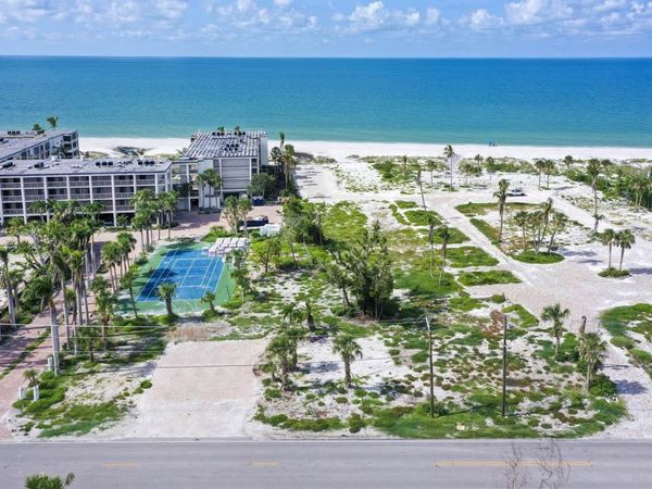 2807 W Gulf Dr, Sanibel, FL 33957