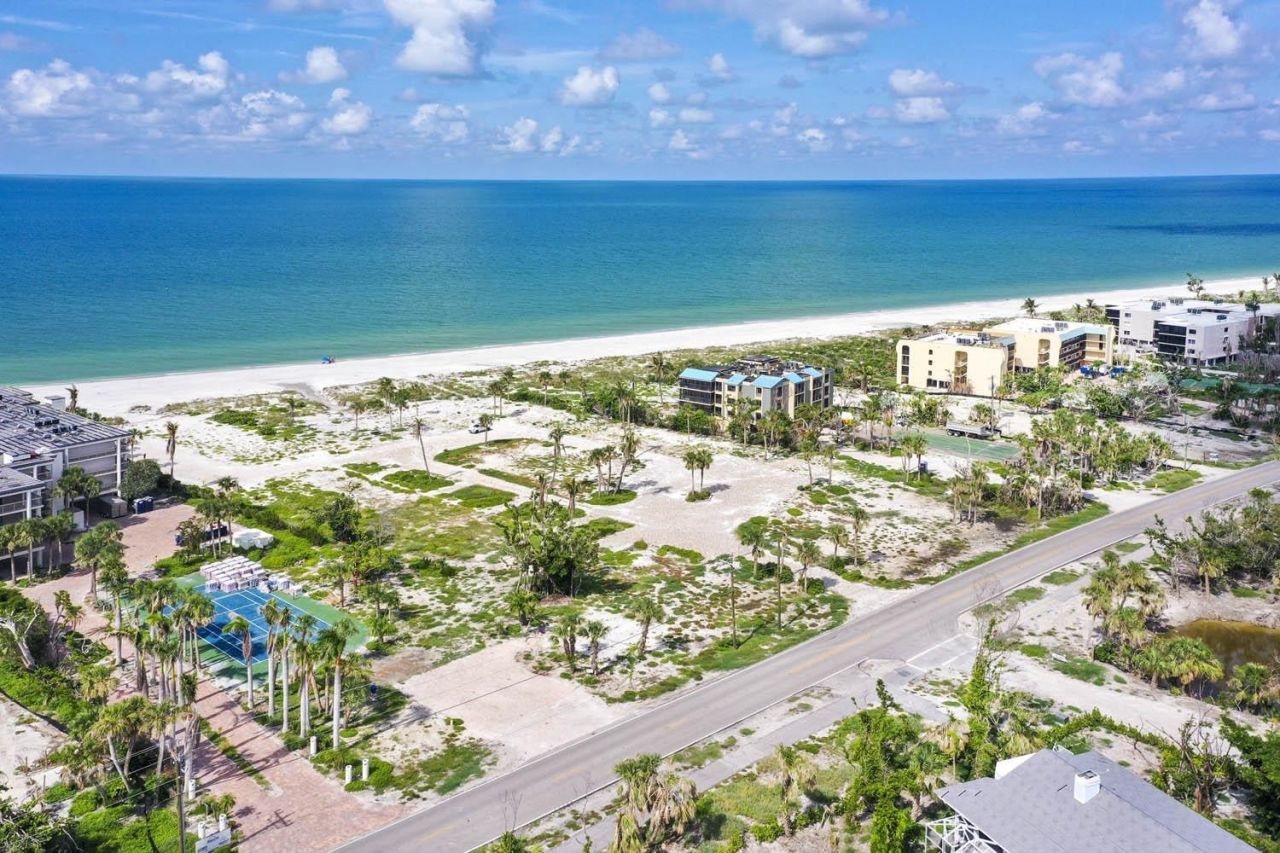 2807 W Gulf Dr, Sanibel, FL 33957 Photo