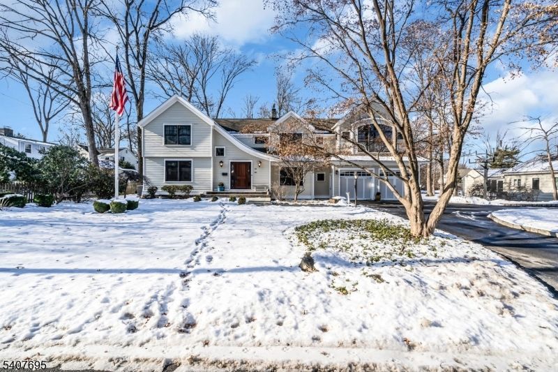 28 Falmouth Rd, Chatham, NJ 07928 Main Photo