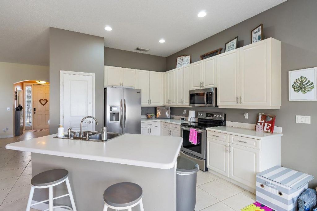 10640 SW Waterway Lane, Port Saint Lucie, FL 34987 Photo