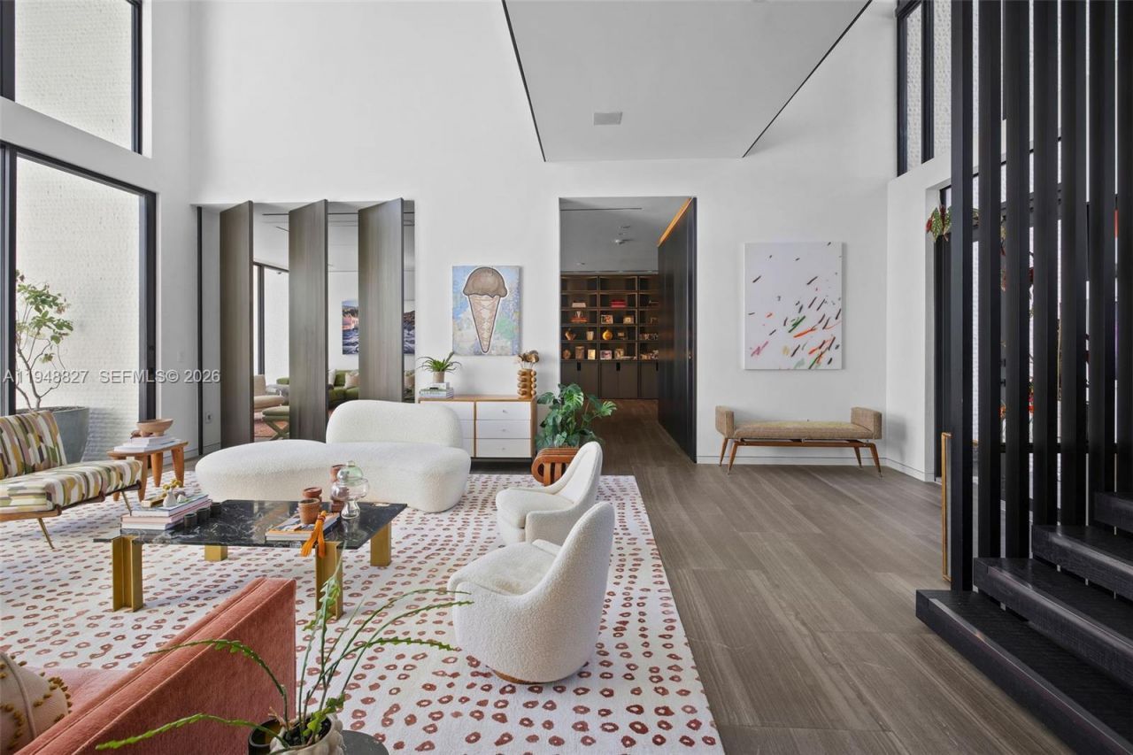 132 Paloma Dr , Coral Gables, FL 33143 Photo