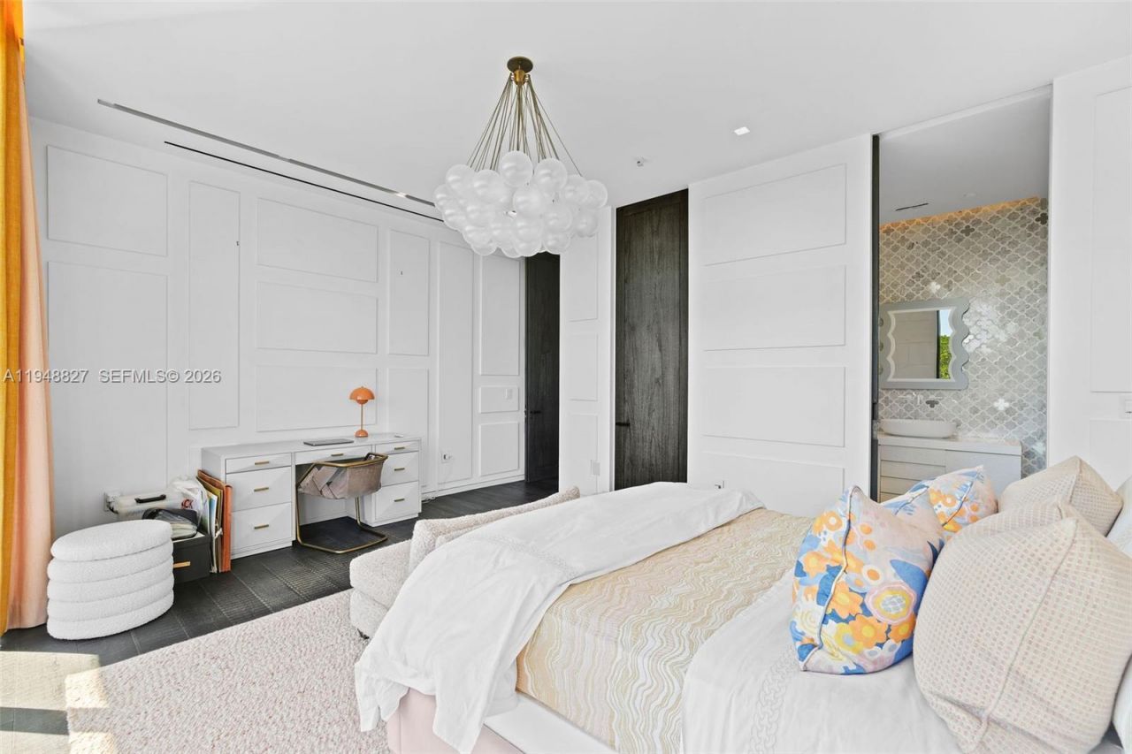 132 Paloma Dr , Coral Gables, FL 33143 Photo