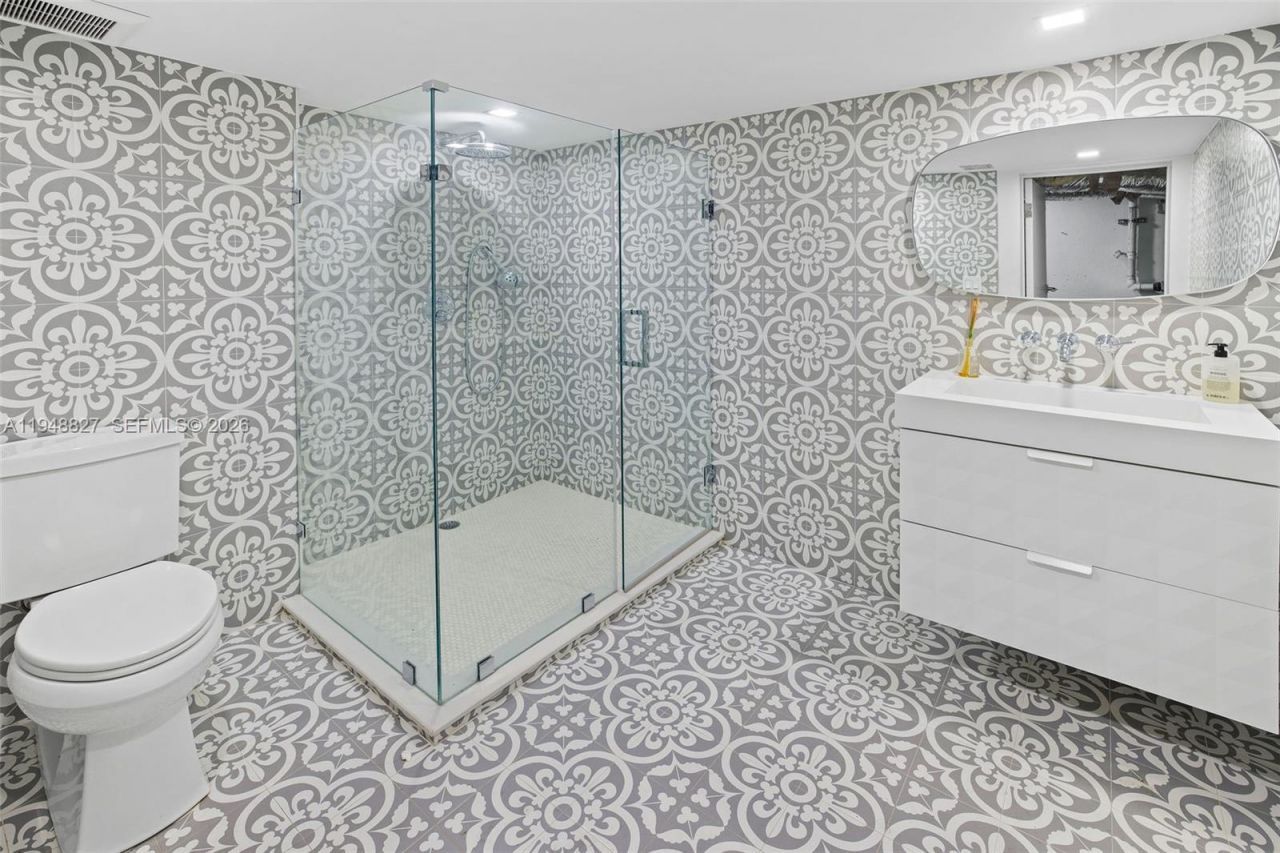 132 Paloma Dr , Coral Gables, FL 33143 Photo