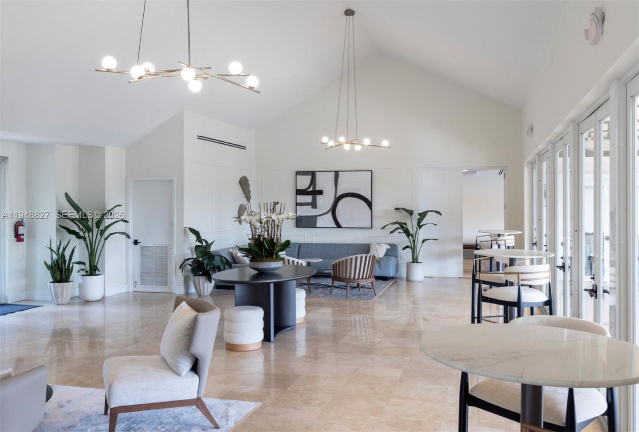 132 Paloma Dr , Coral Gables, FL 33143 Photo