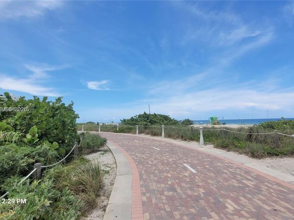 335 Ocean Dr, Unit 215, Miami Beach, FL 33139