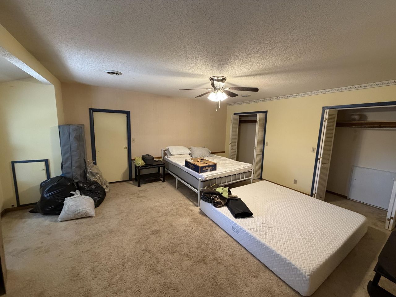 323 Knott Drive Photo 15