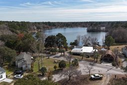 323 Knott Drive photo 4