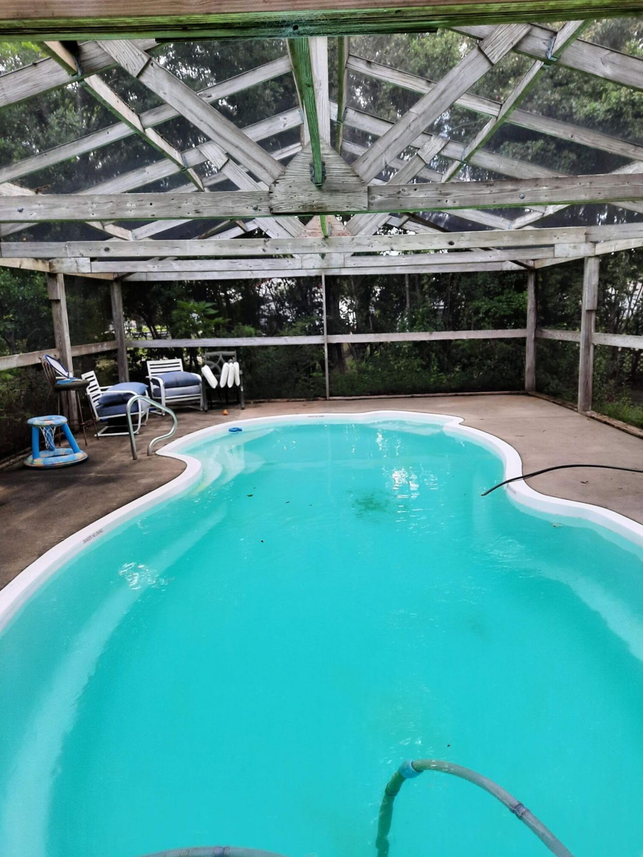 323 Knott Drive Photo 9