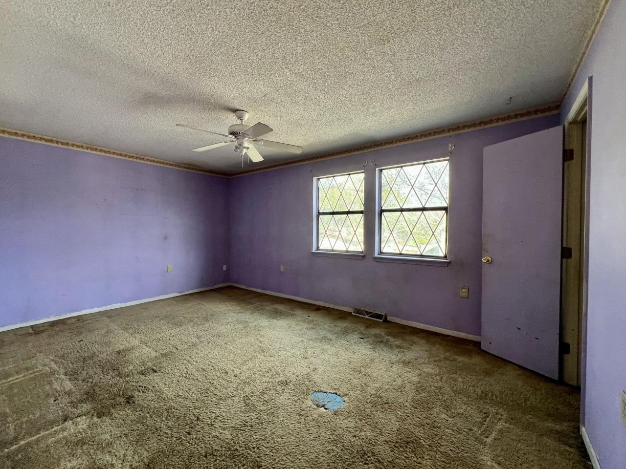 303 Pembrook Street Photo 13