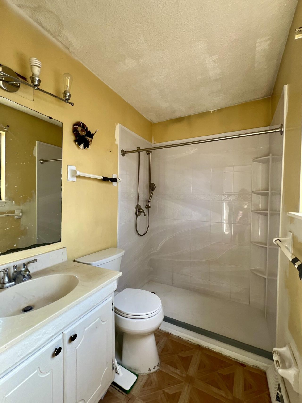 303 Pembrook Street Photo 15