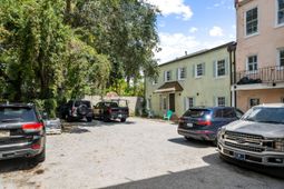 128 Wentworth Street photo 4