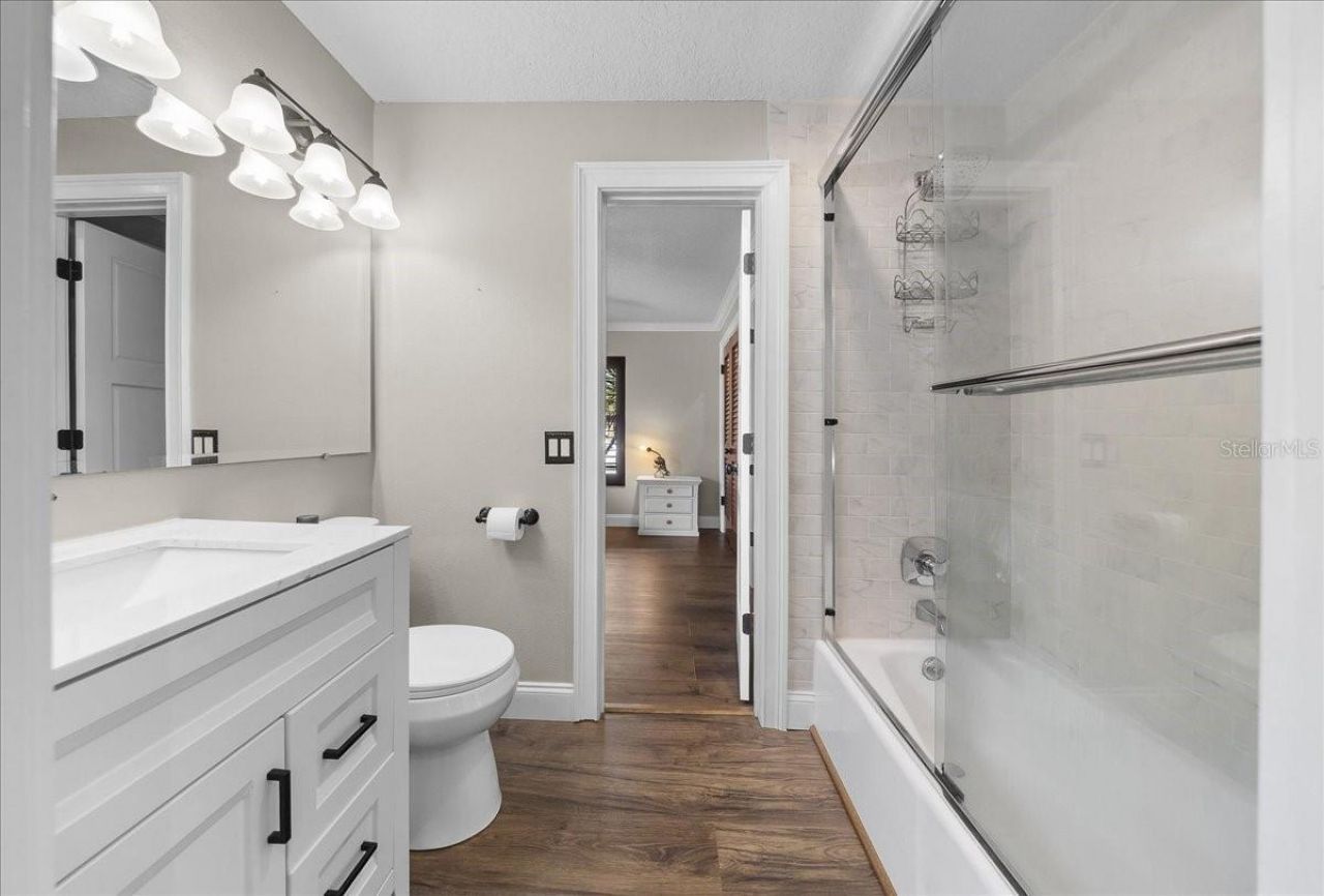 452 SE Paradise Point Road, Crystal River, FL 34429 Photo