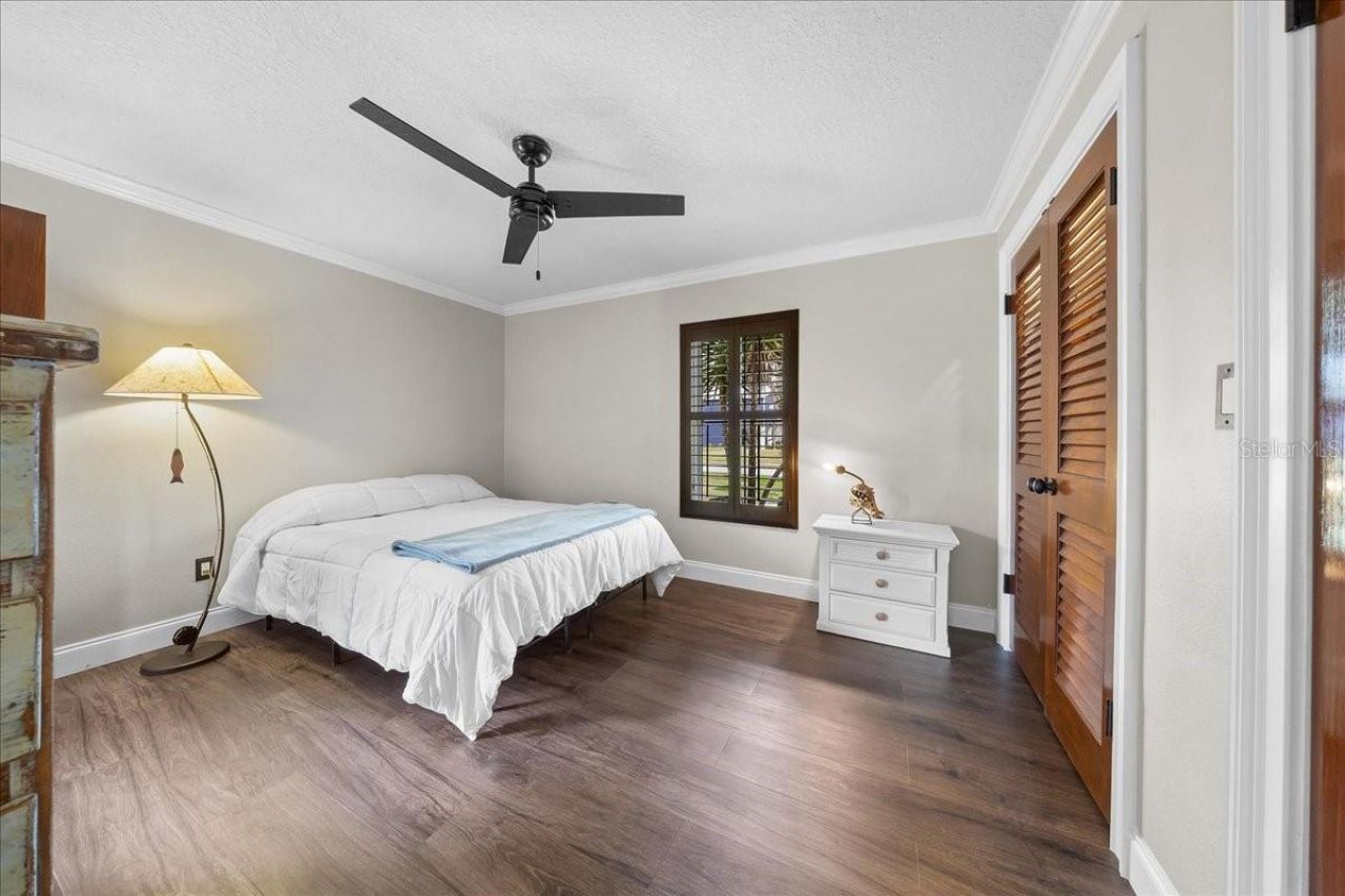 452 SE Paradise Point Road, Crystal River, FL 34429 Photo