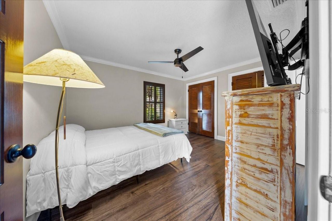 452 SE Paradise Point Road, Crystal River, FL 34429 Photo