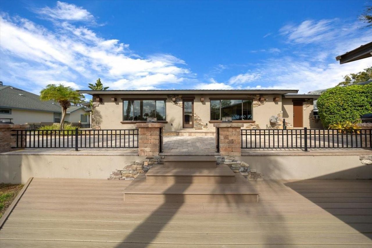 452 SE Paradise Point Road, Crystal River, FL 34429 Photo