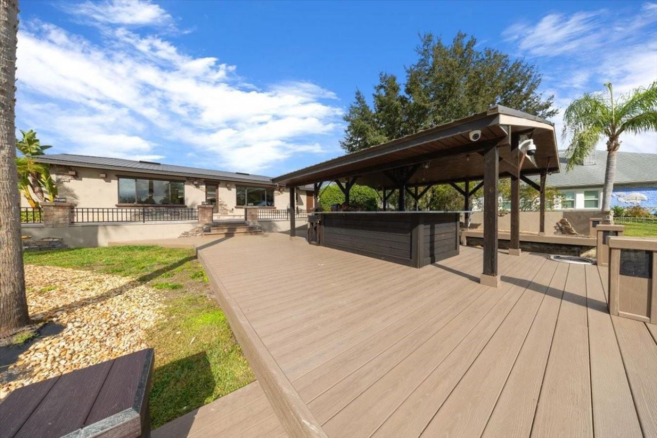 452 SE Paradise Point Road, Crystal River, FL 34429 Photo