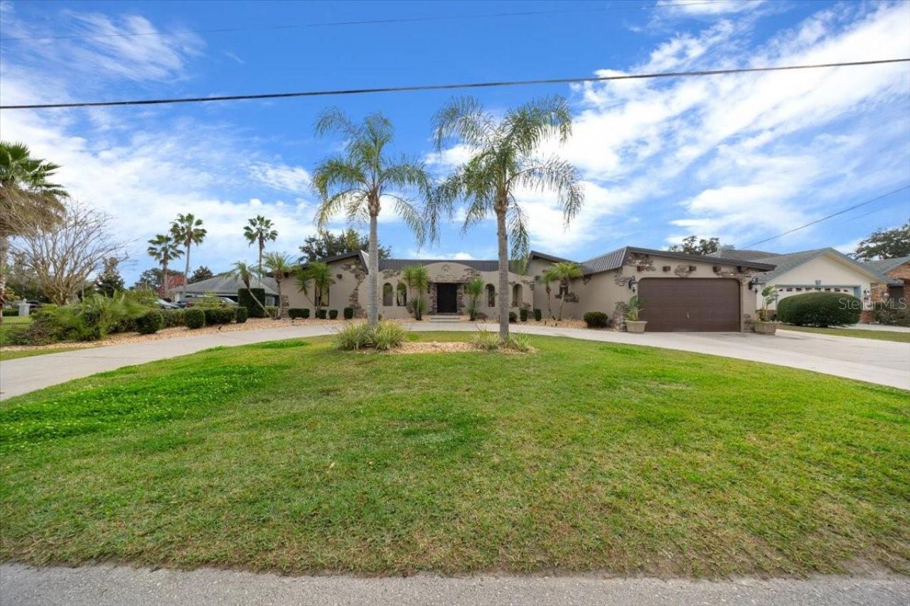 452 SE Paradise Point Road, Crystal River, FL 34429 Photo