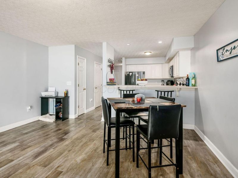 6977 Remsen Drive , Canal Winchester, OH 43110 Photo 8