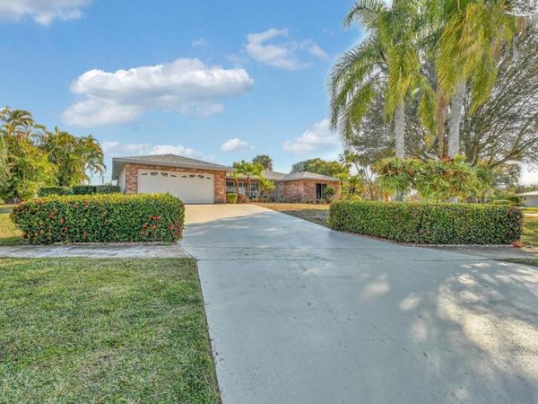 1704 SE Adair Road, Port St. Lucie, FL 34952