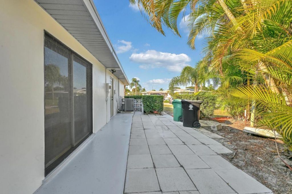 1704 SE Adair Road, Port Saint Lucie, FL 34952 Photo